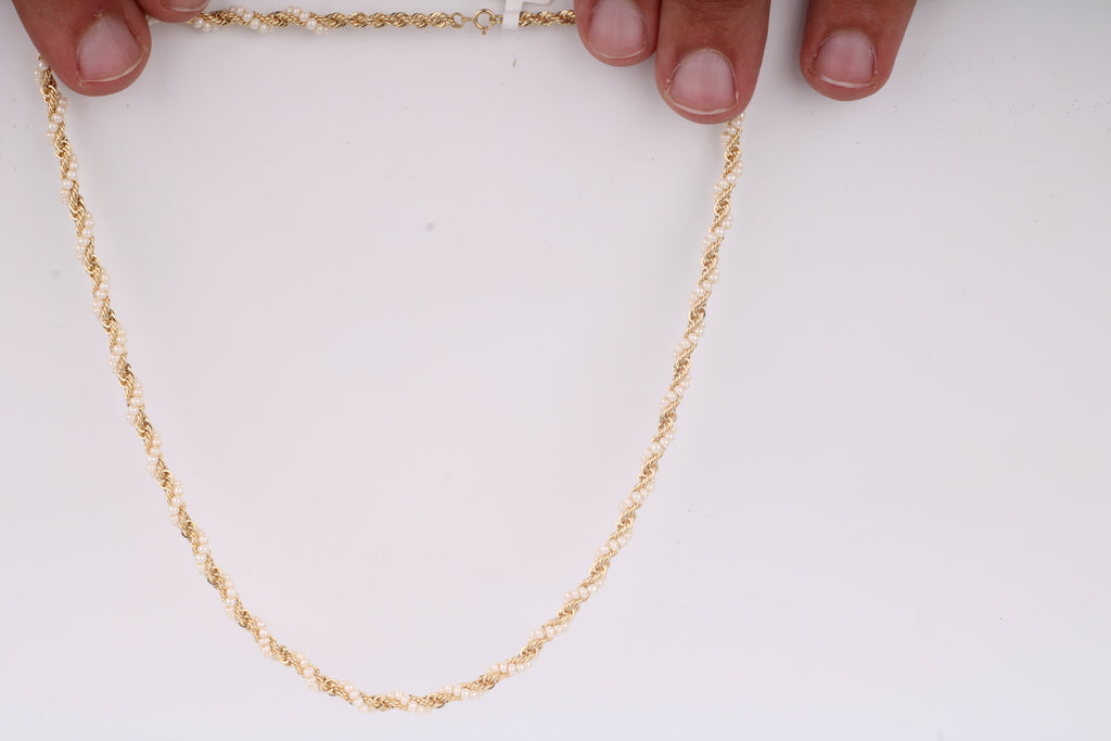  إسورة بريق اللؤلؤ