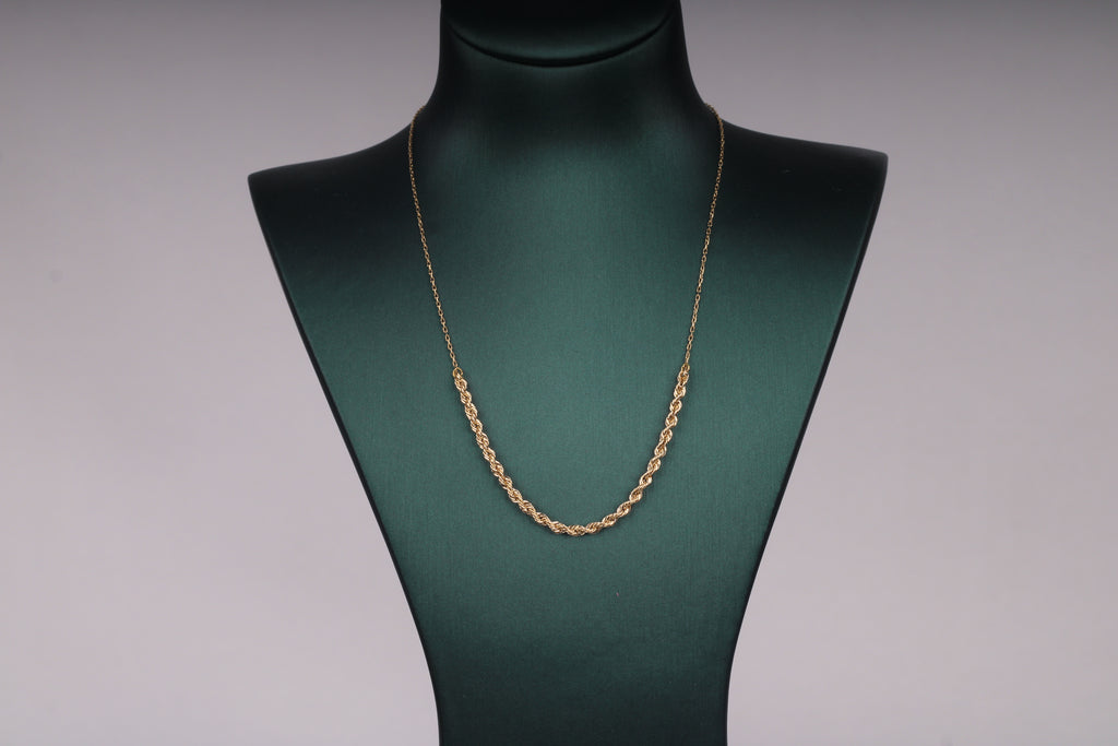 عقد الجديلة الذهبية