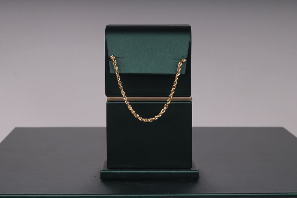 إسورة الضفيرة الذهبية